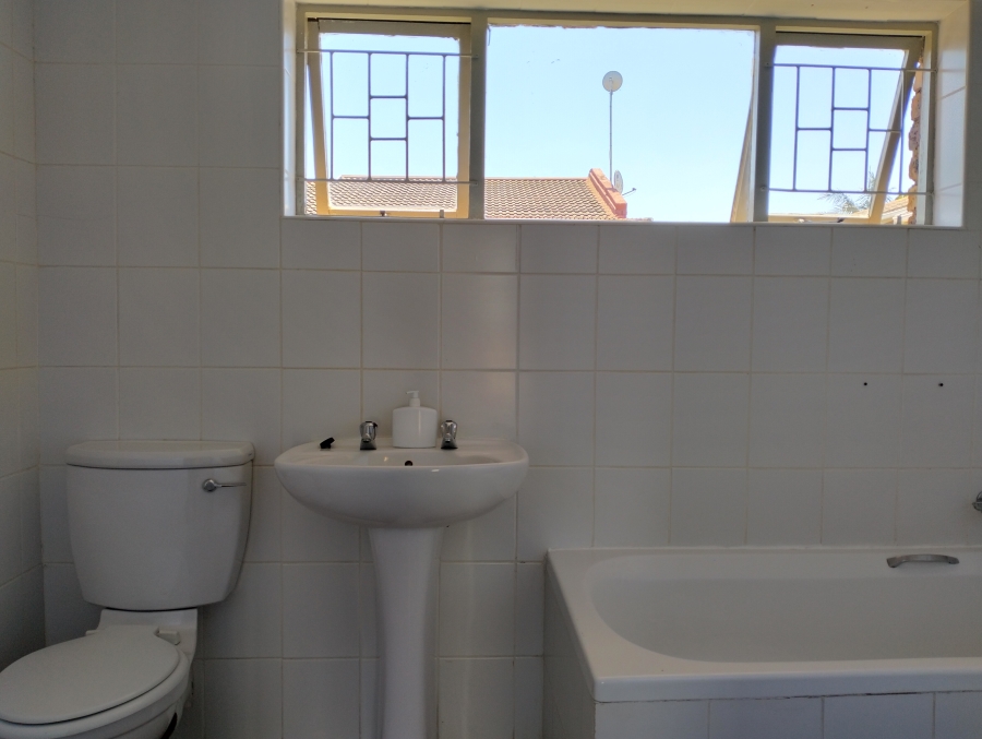 To Let 3 Bedroom Property for Rent in C Place Eastern Cape